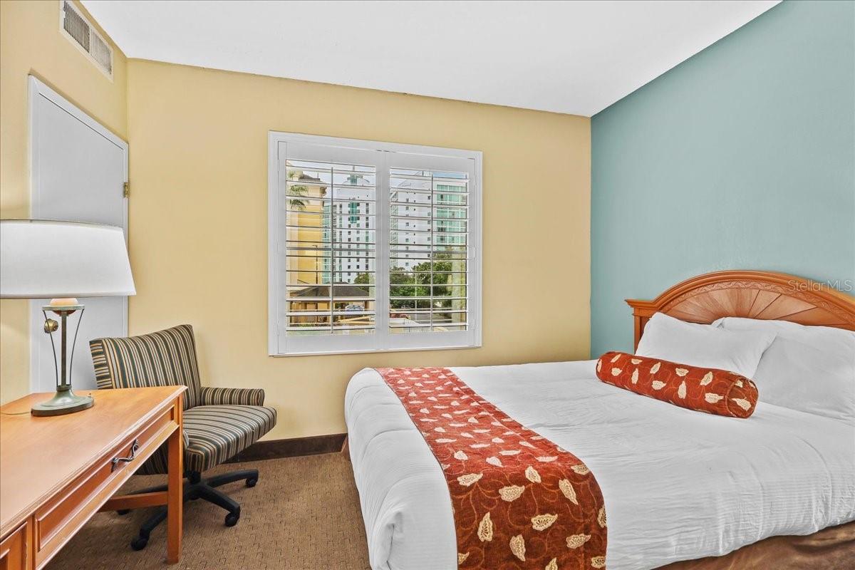 STAYSKY SUITES - Residential