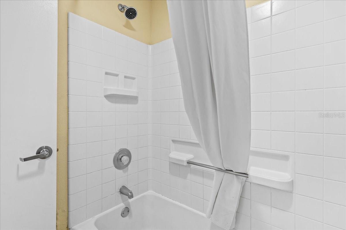 STAYSKY SUITES - Residential