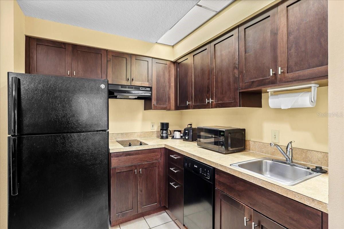 STAYSKY SUITES - Residential