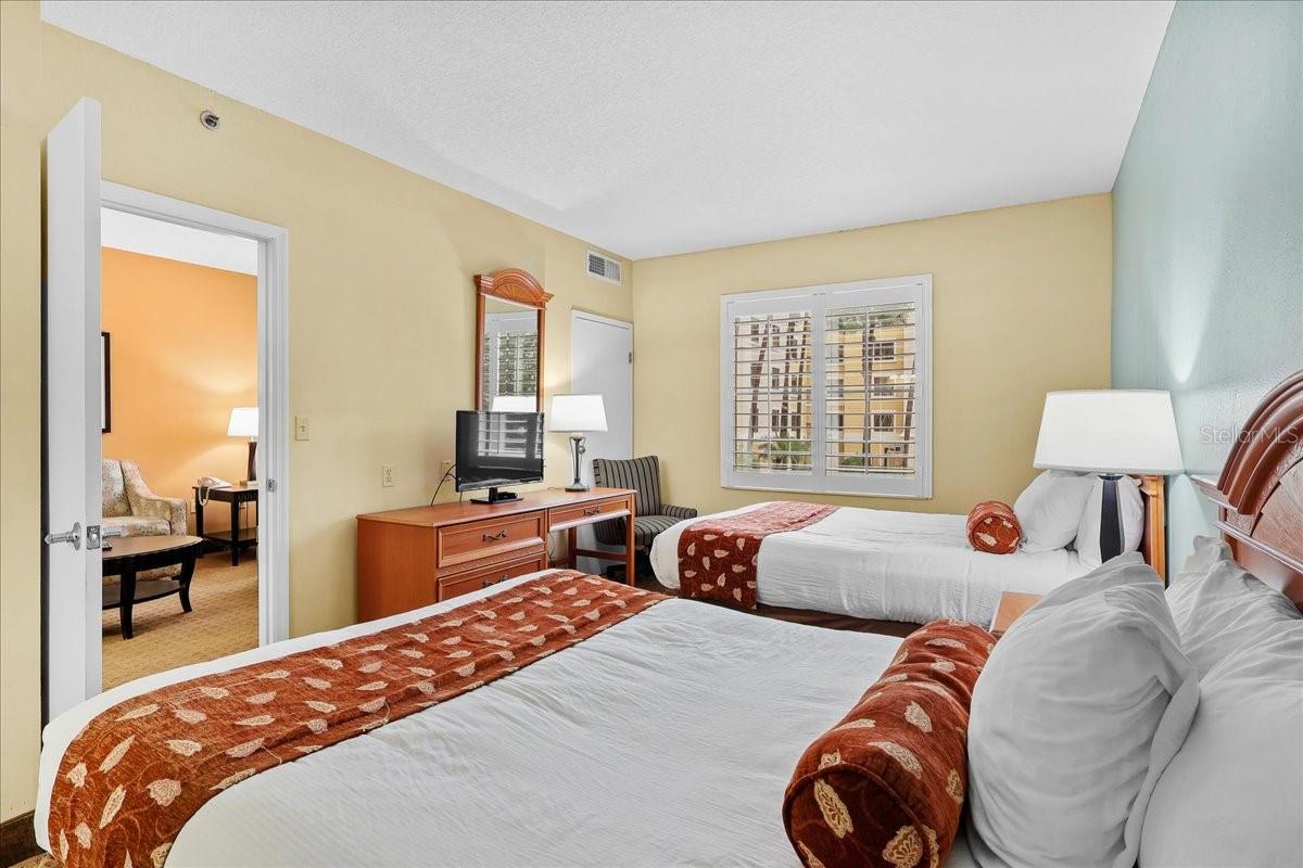 STAYSKY SUITES - Residential