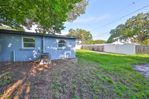 A home in LARGO