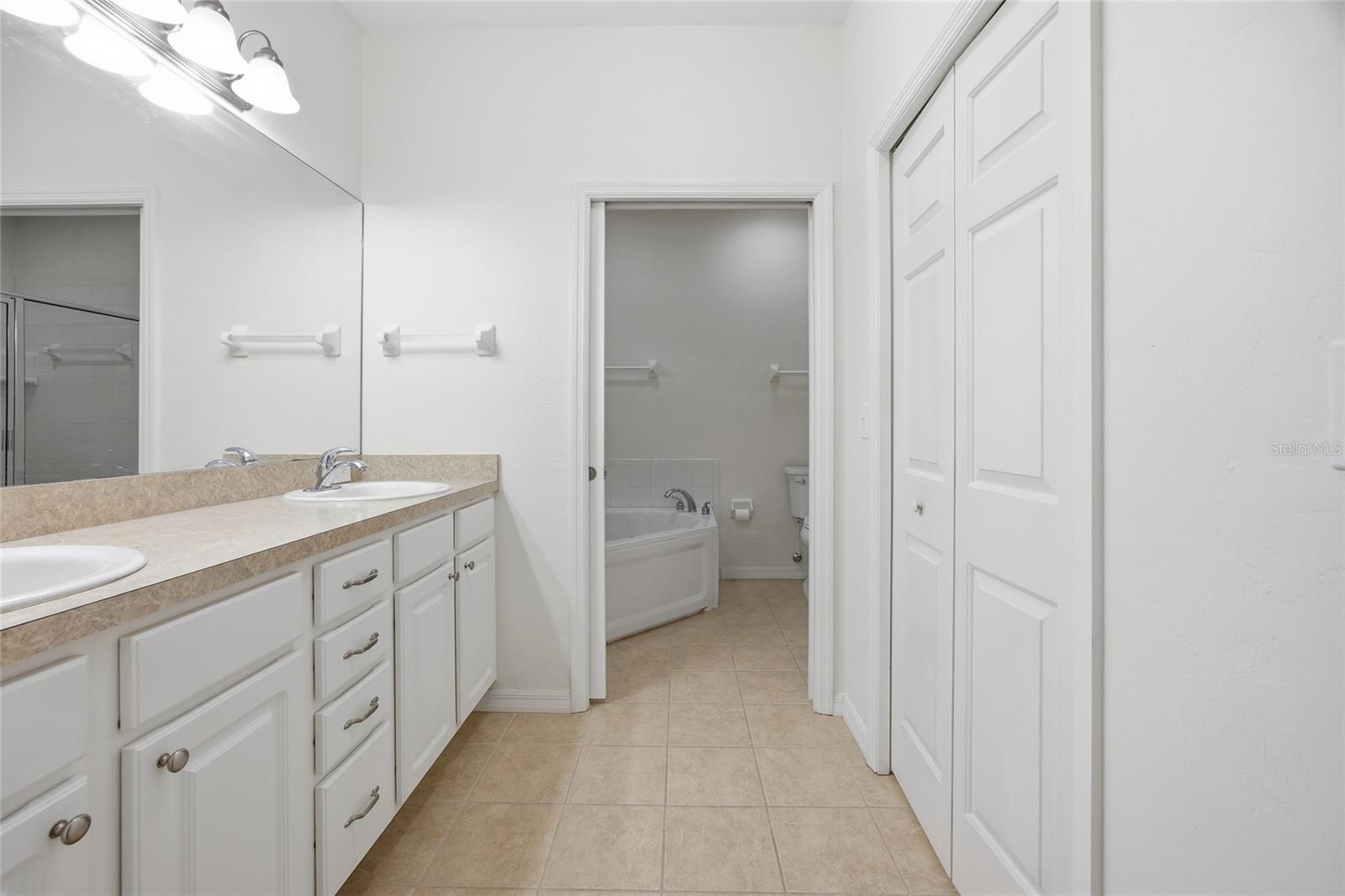 VILLAS OF WEST END UNIT B PH 1 - Residential