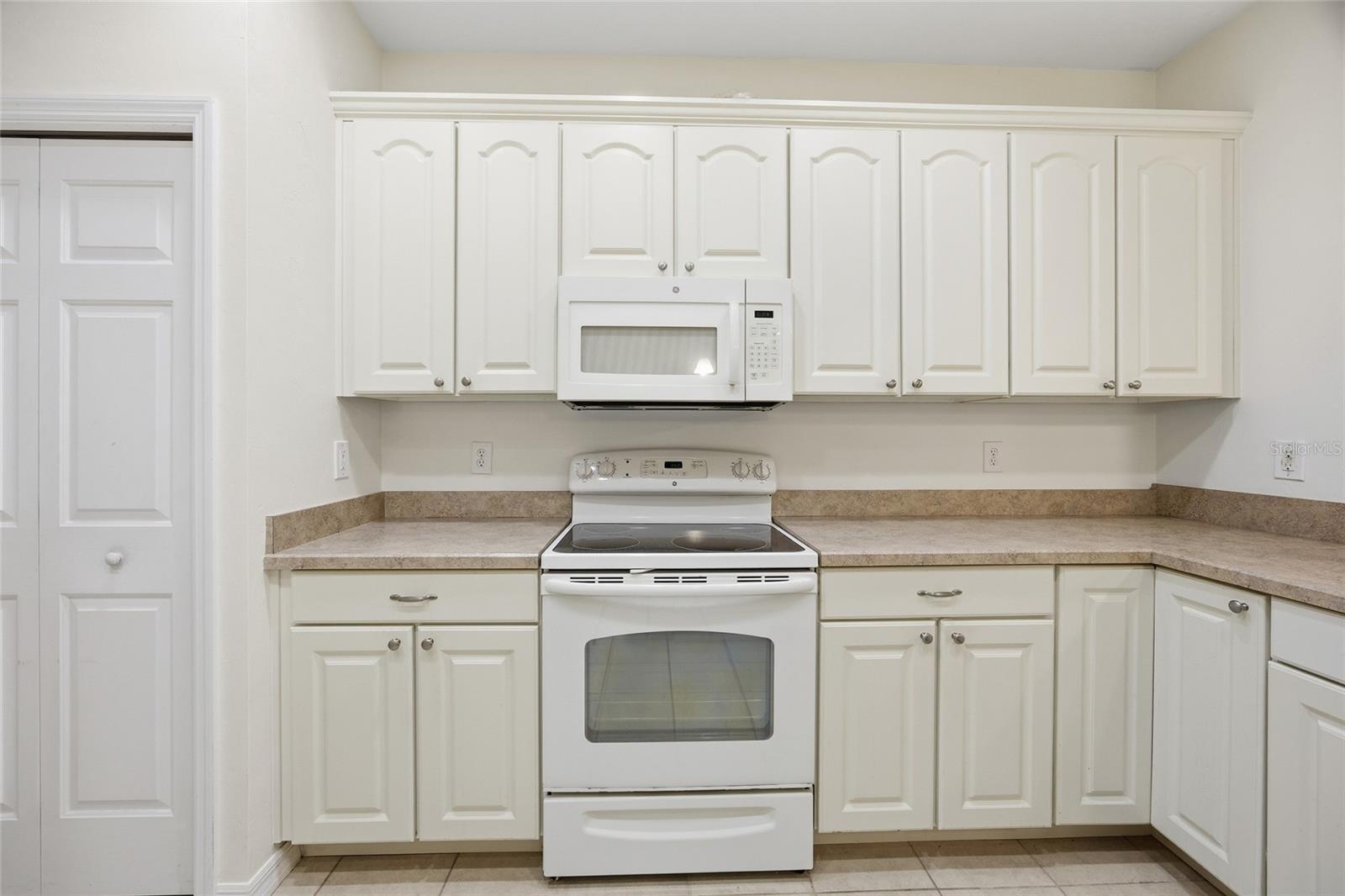 VILLAS OF WEST END UNIT B PH 1 - Residential