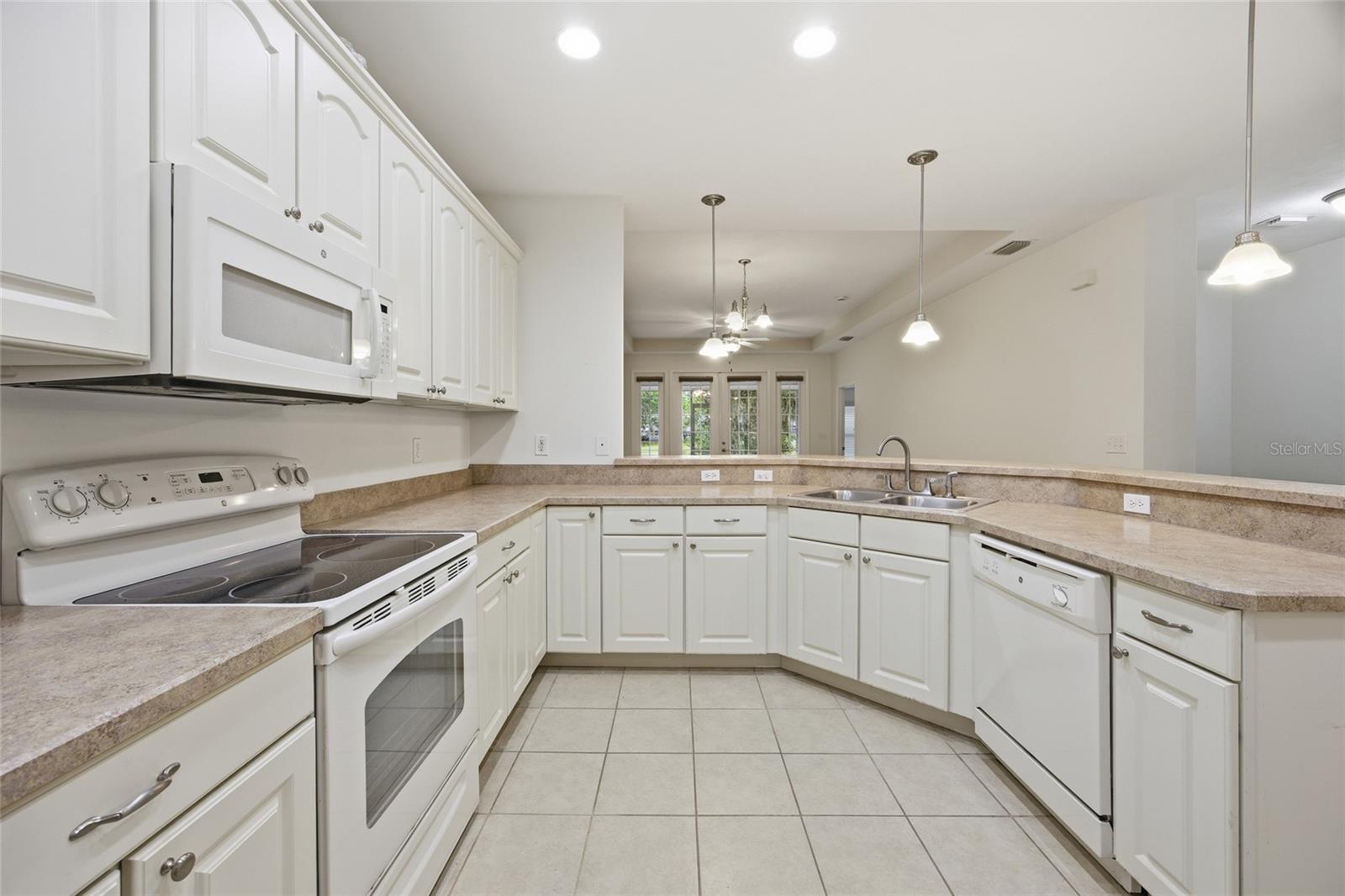 VILLAS OF WEST END UNIT B PH 1 - Residential