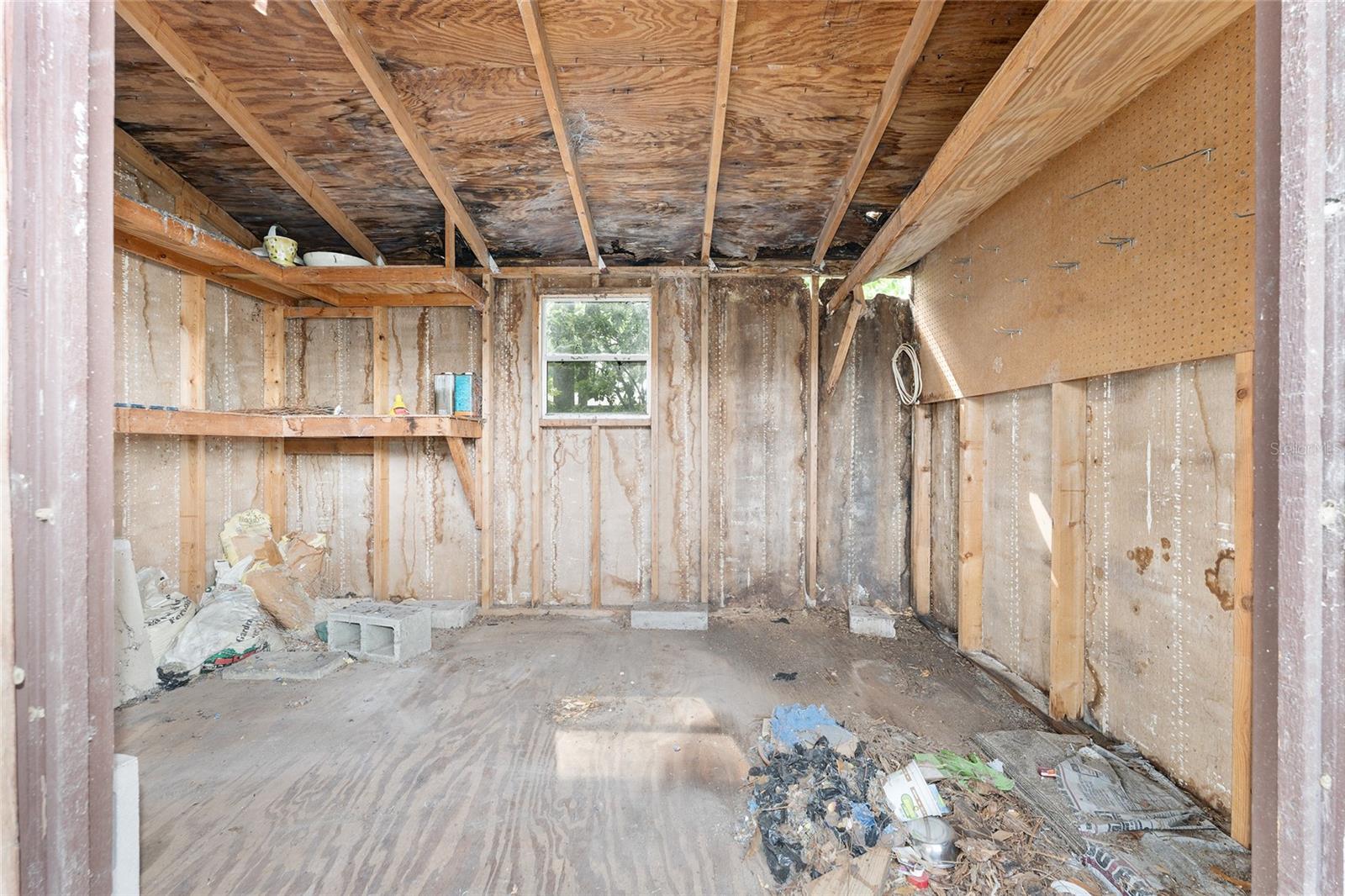 BELLEVIEW OAKS ESTATE - Residential