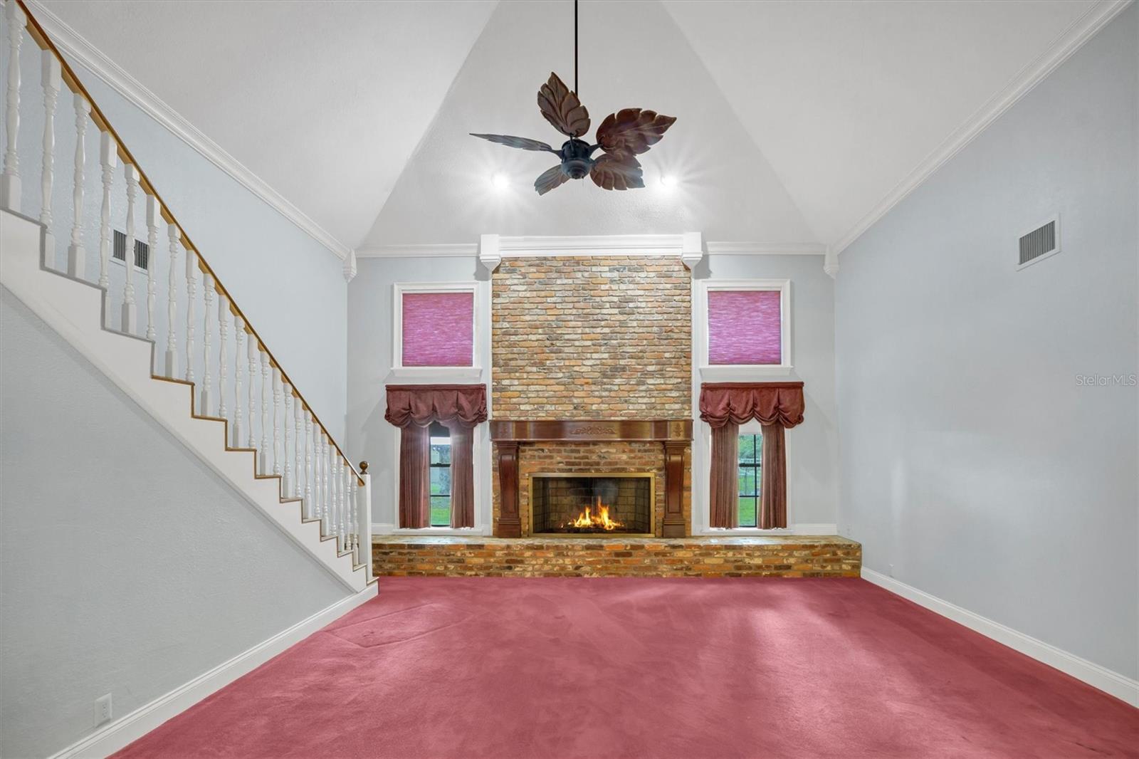 ELOISE WOODS WEST LAKE FLORENCE UNIT - Residential