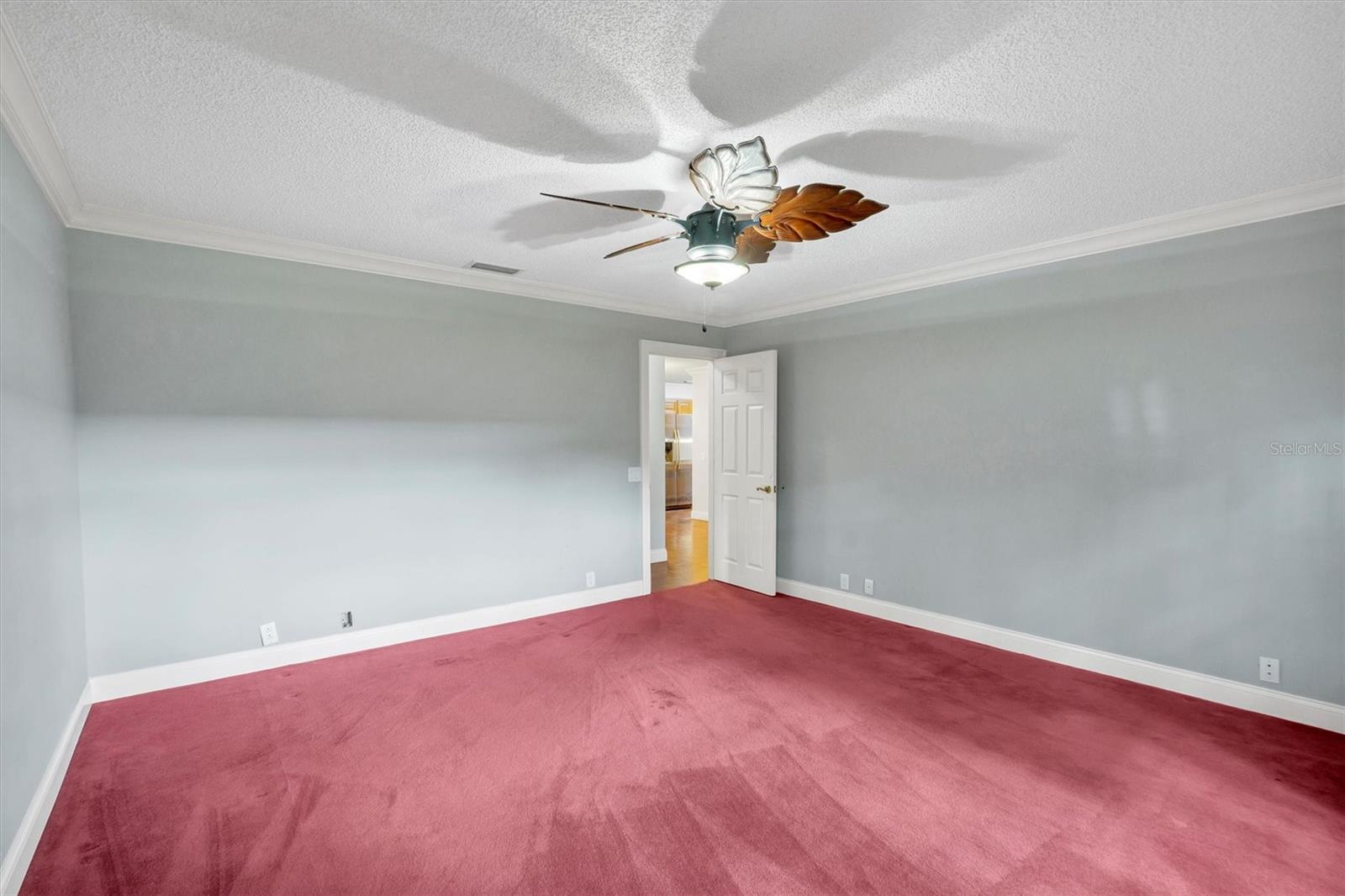 ELOISE WOODS WEST LAKE FLORENCE UNIT - Residential