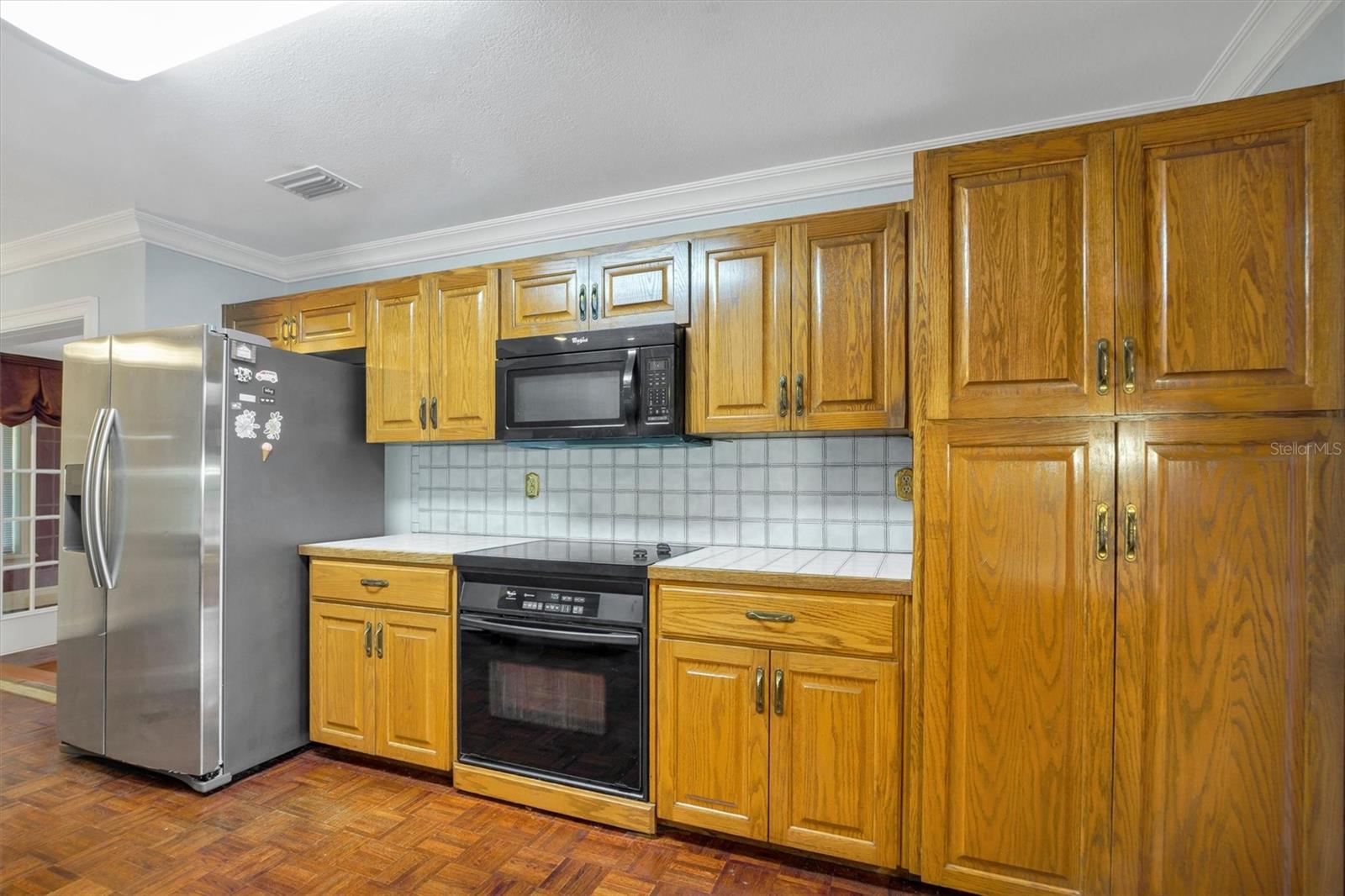 ELOISE WOODS WEST LAKE FLORENCE UNIT - Residential