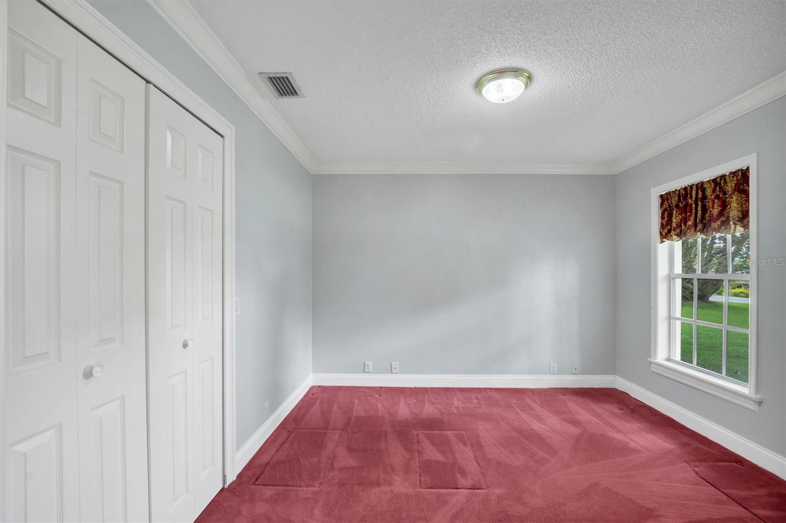 ELOISE WOODS WEST LAKE FLORENCE UNIT - Residential