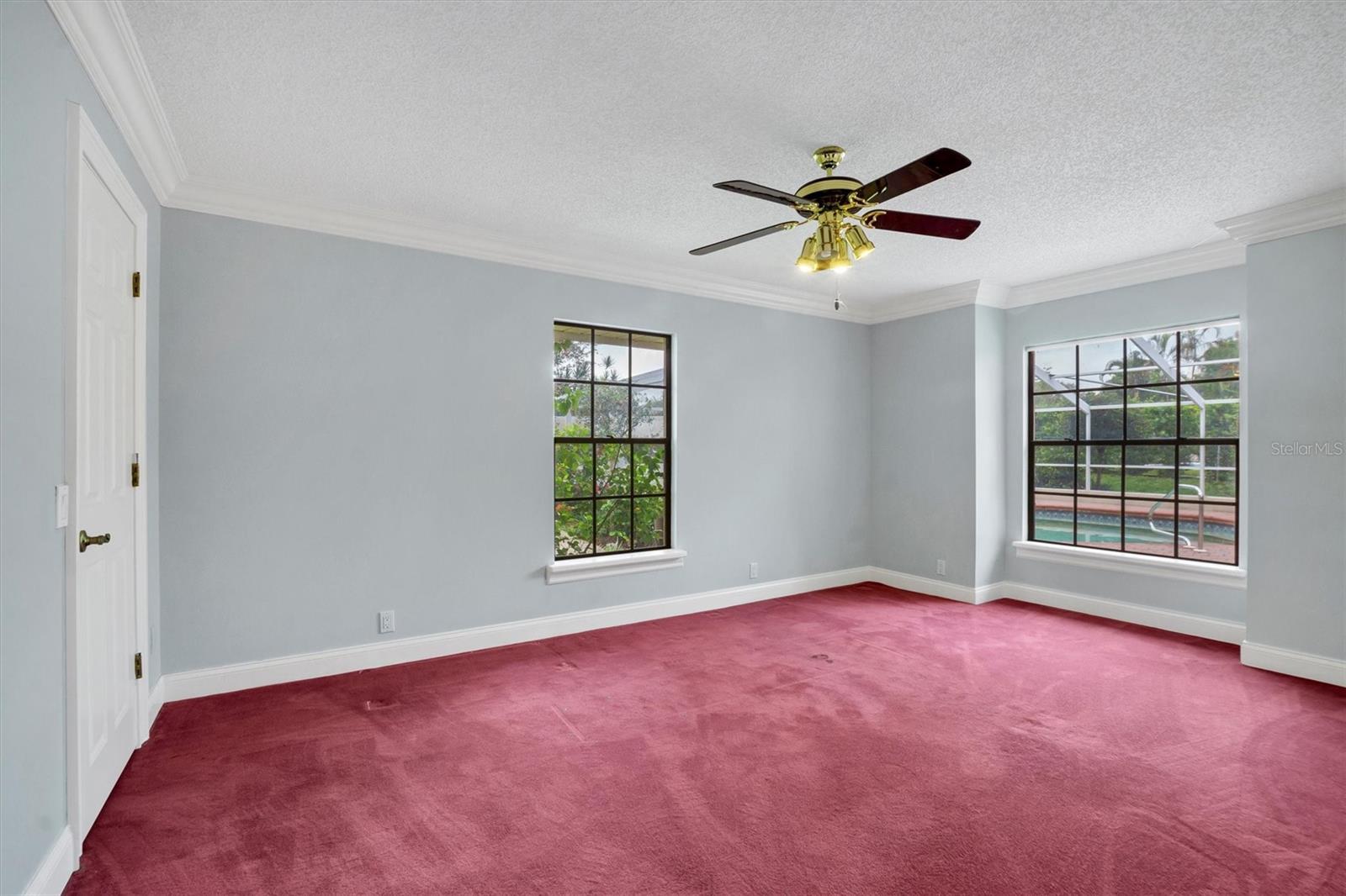 ELOISE WOODS WEST LAKE FLORENCE UNIT - Residential
