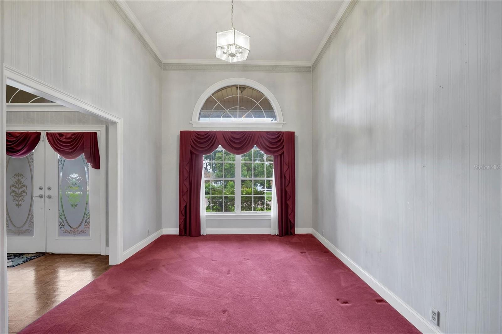 ELOISE WOODS WEST LAKE FLORENCE UNIT - Residential