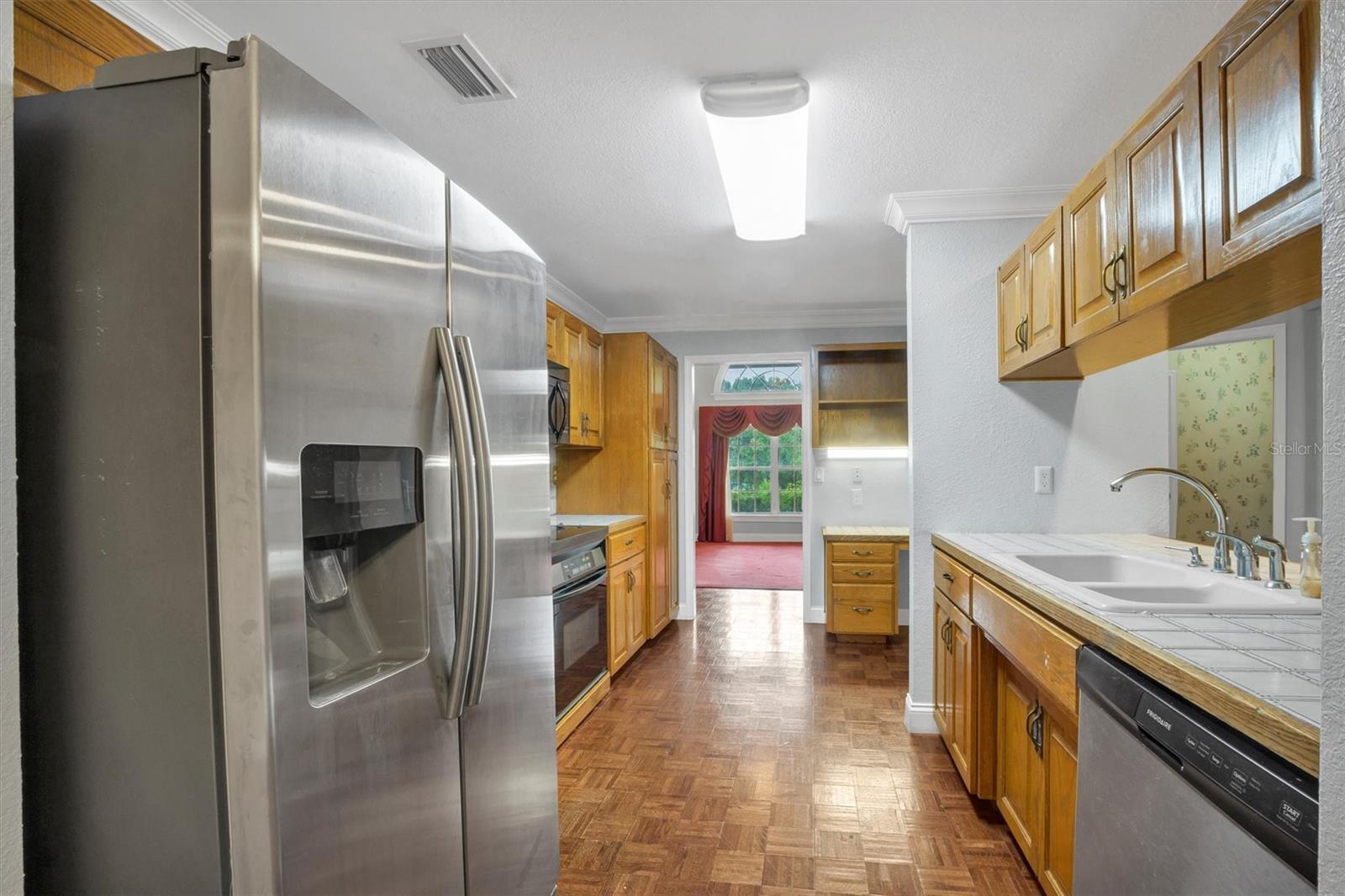 ELOISE WOODS WEST LAKE FLORENCE UNIT - Residential