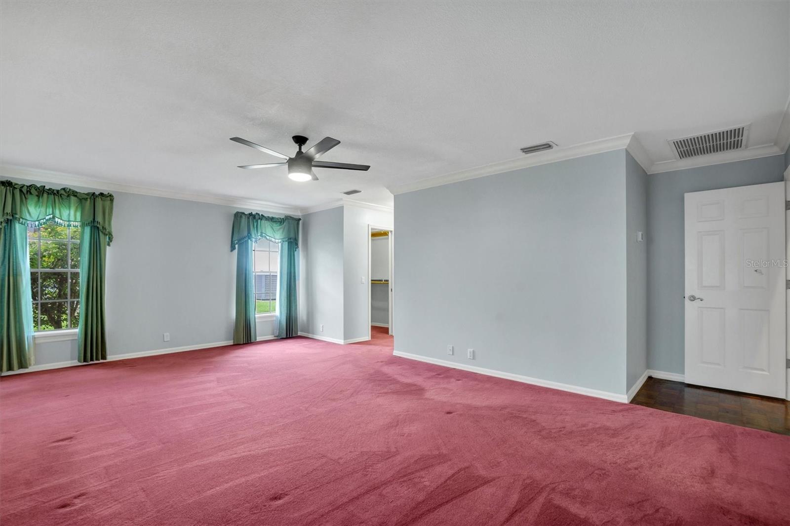 ELOISE WOODS WEST LAKE FLORENCE UNIT - Residential