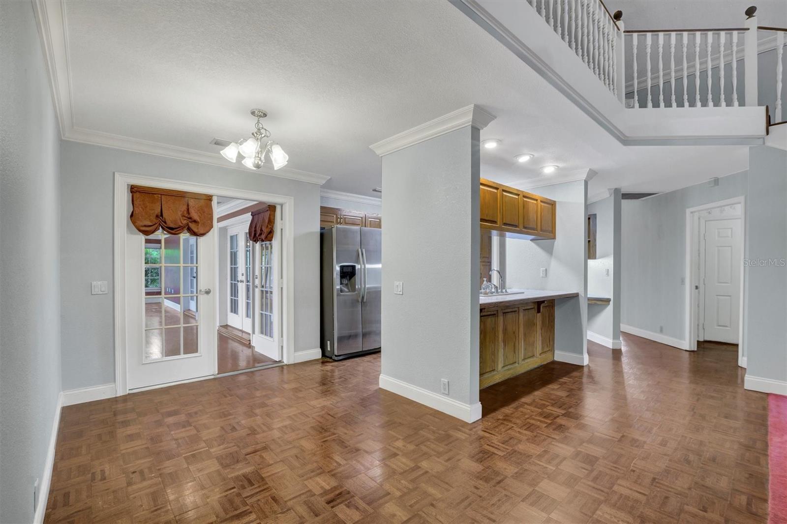 ELOISE WOODS WEST LAKE FLORENCE UNIT - Residential