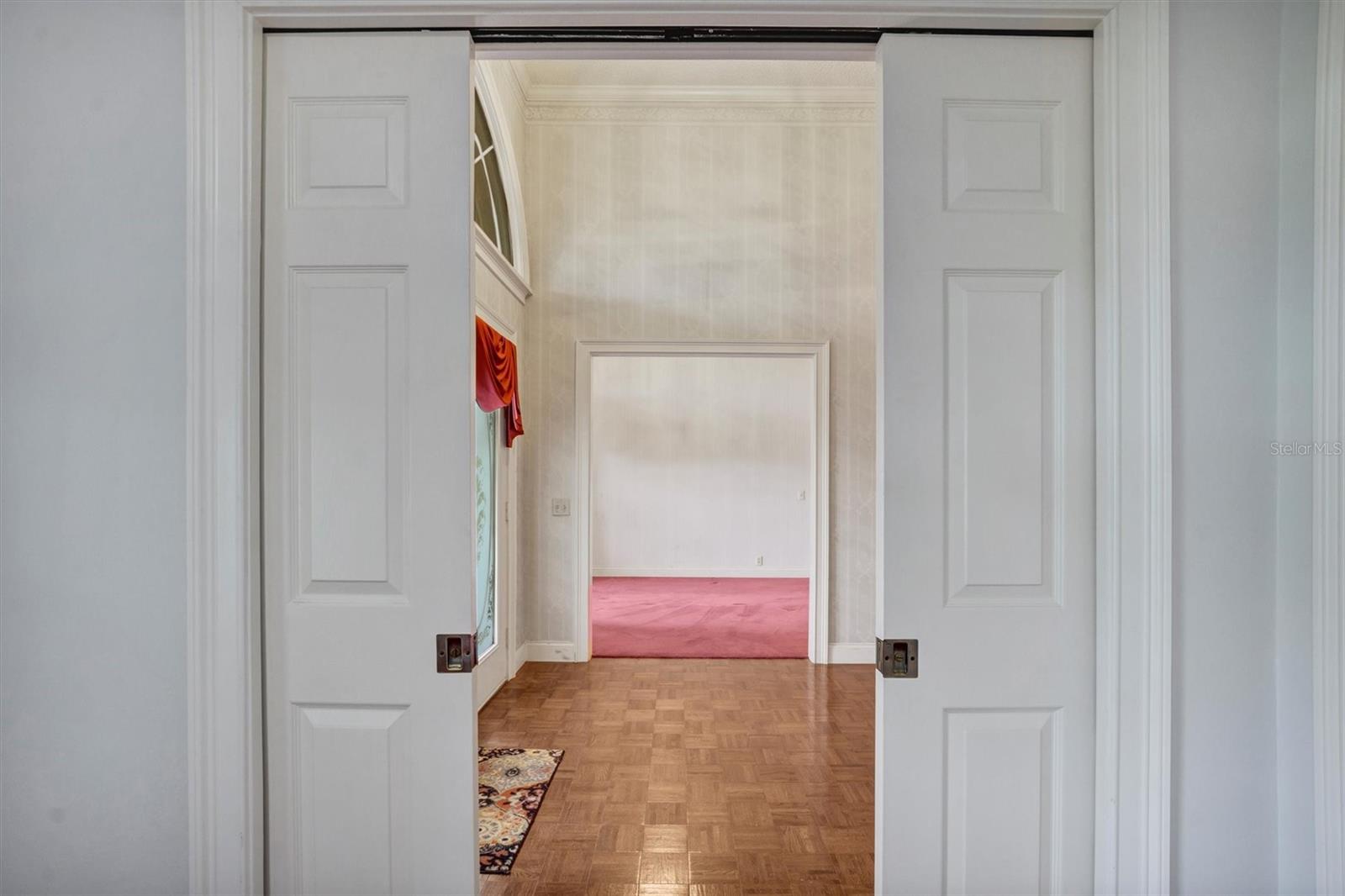 ELOISE WOODS WEST LAKE FLORENCE UNIT - Residential