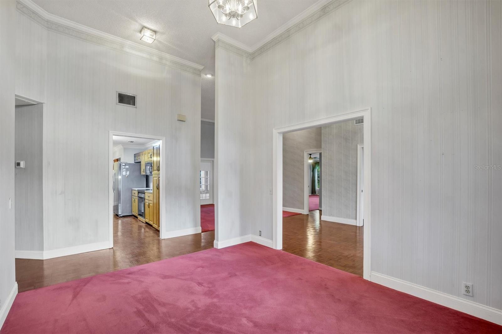 ELOISE WOODS WEST LAKE FLORENCE UNIT - Residential