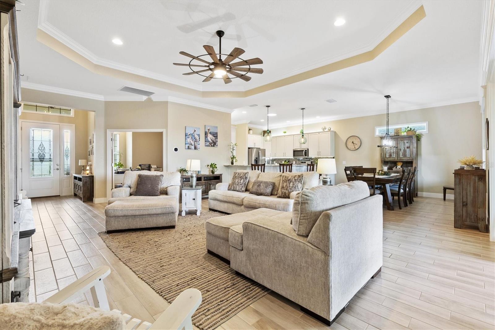 LAKESIDE LNDGS - Residential