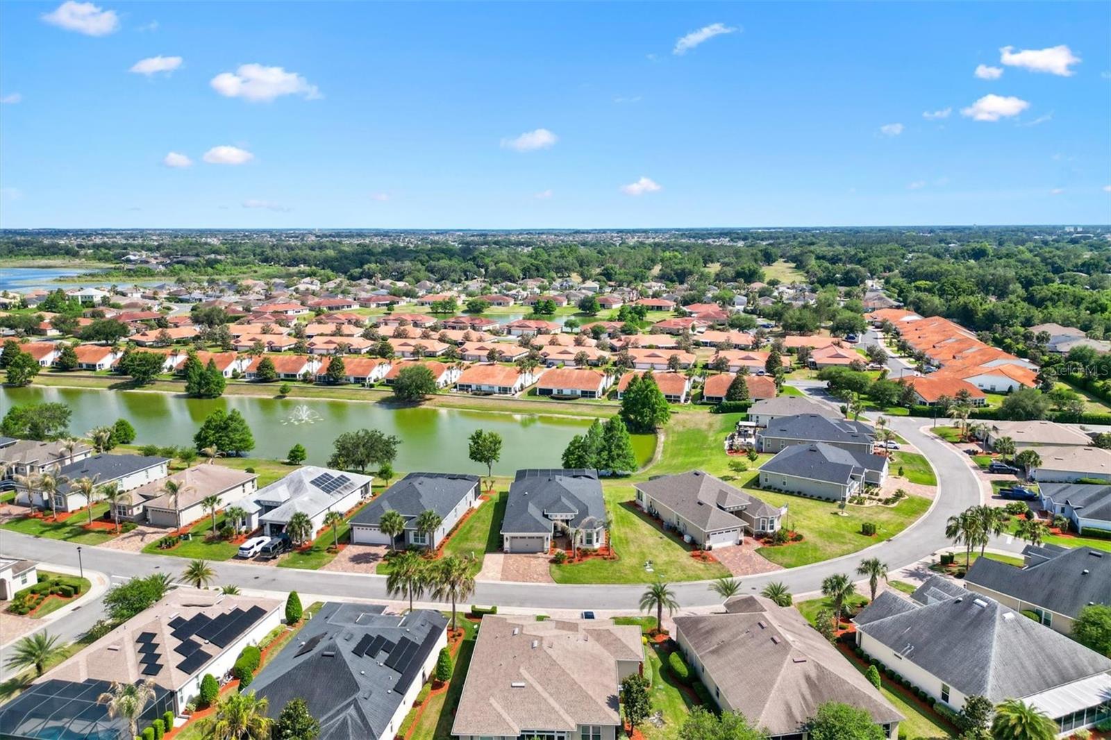LAKESIDE LNDGS - Residential