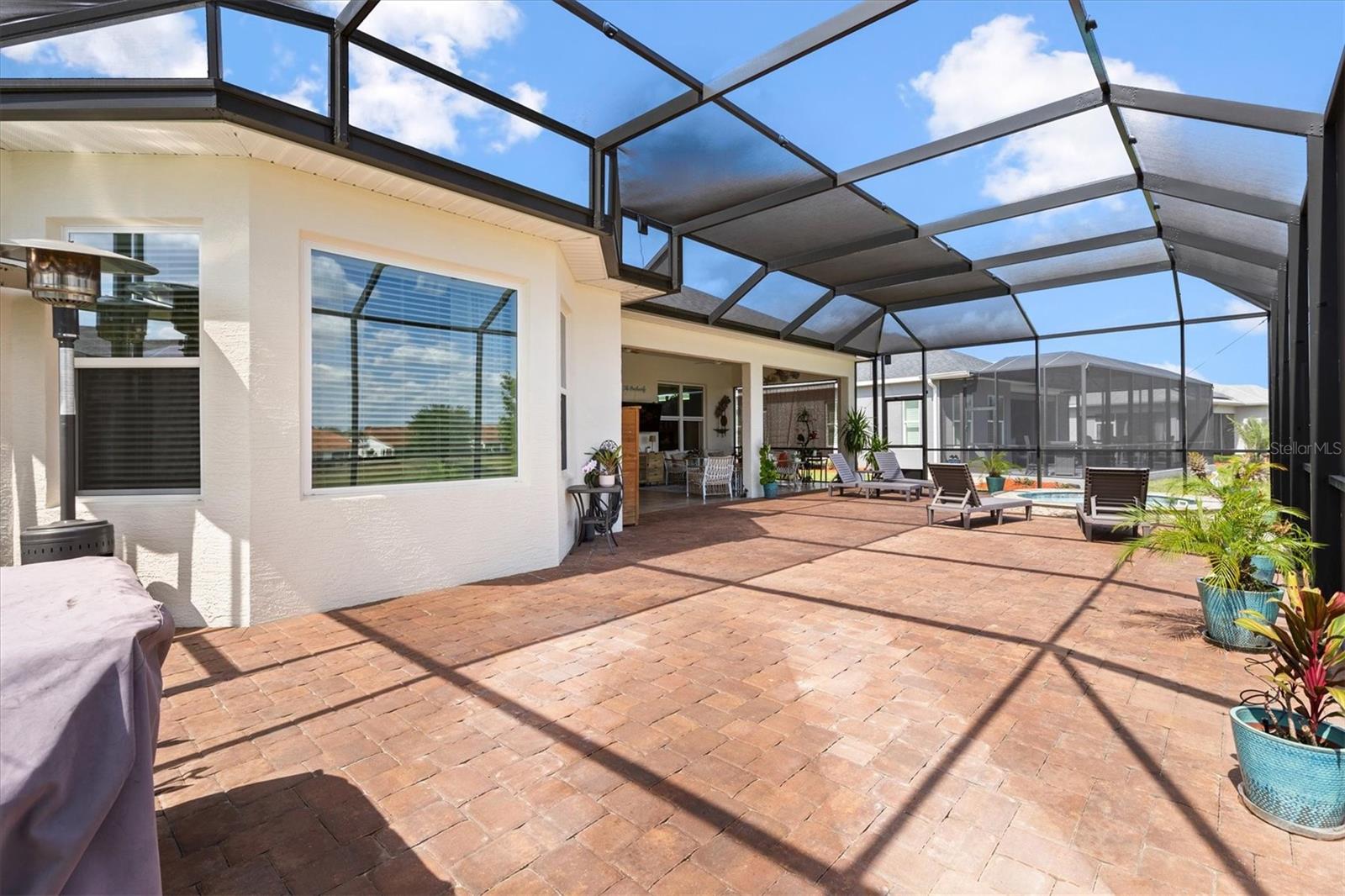 LAKESIDE LNDGS - Residential