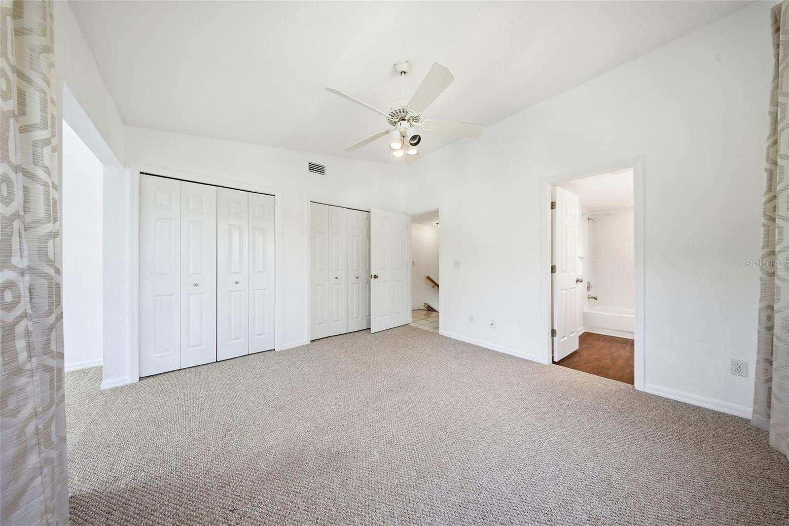 TARA CAY SOUND NORTH - Residential