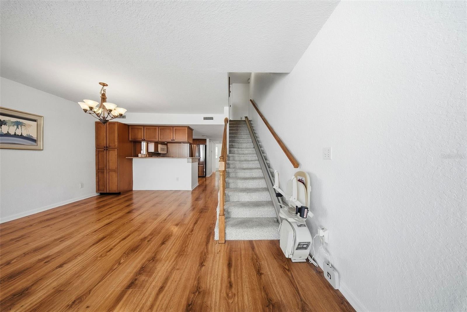 TARA CAY SOUND NORTH - Residential