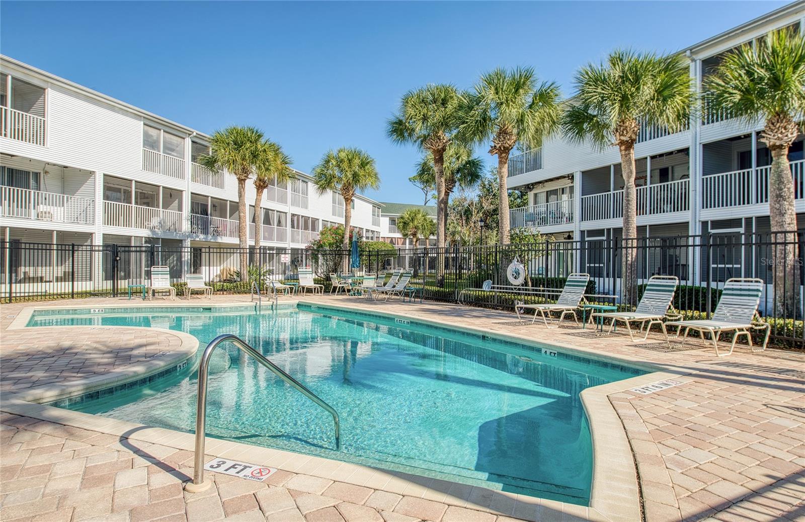 TARA CAY SOUND NORTH - Residential