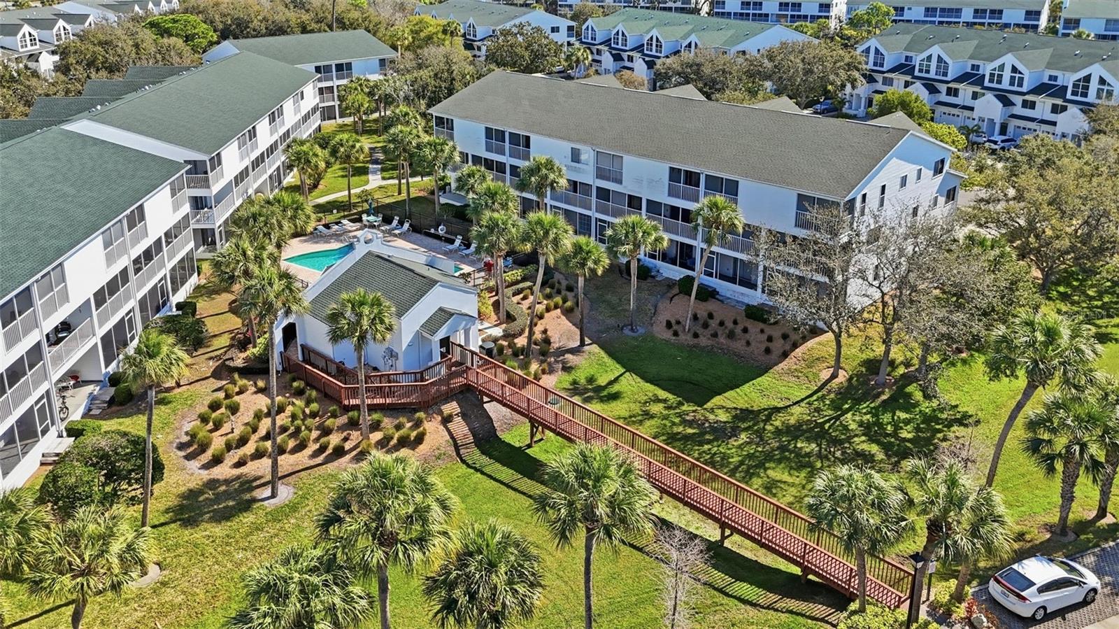 TARA CAY SOUND NORTH - Residential