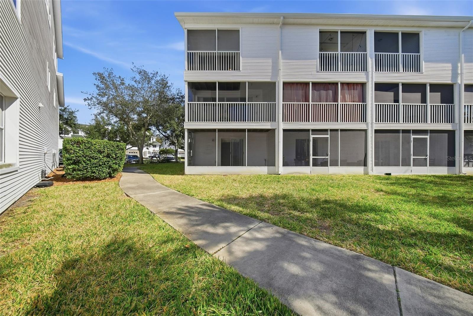 TARA CAY SOUND NORTH - Residential