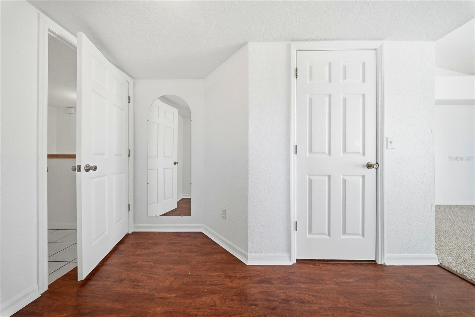 TARA CAY SOUND NORTH - Residential