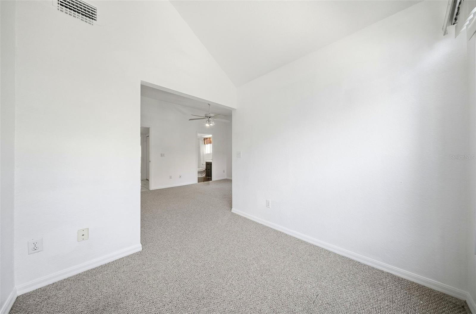 TARA CAY SOUND NORTH - Residential