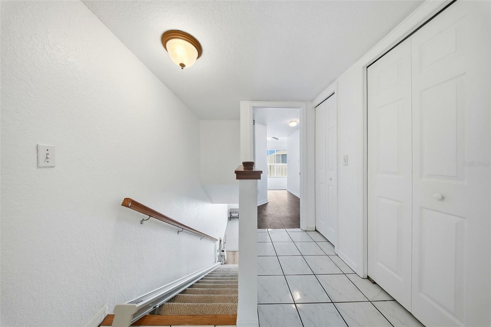 TARA CAY SOUND NORTH - Residential