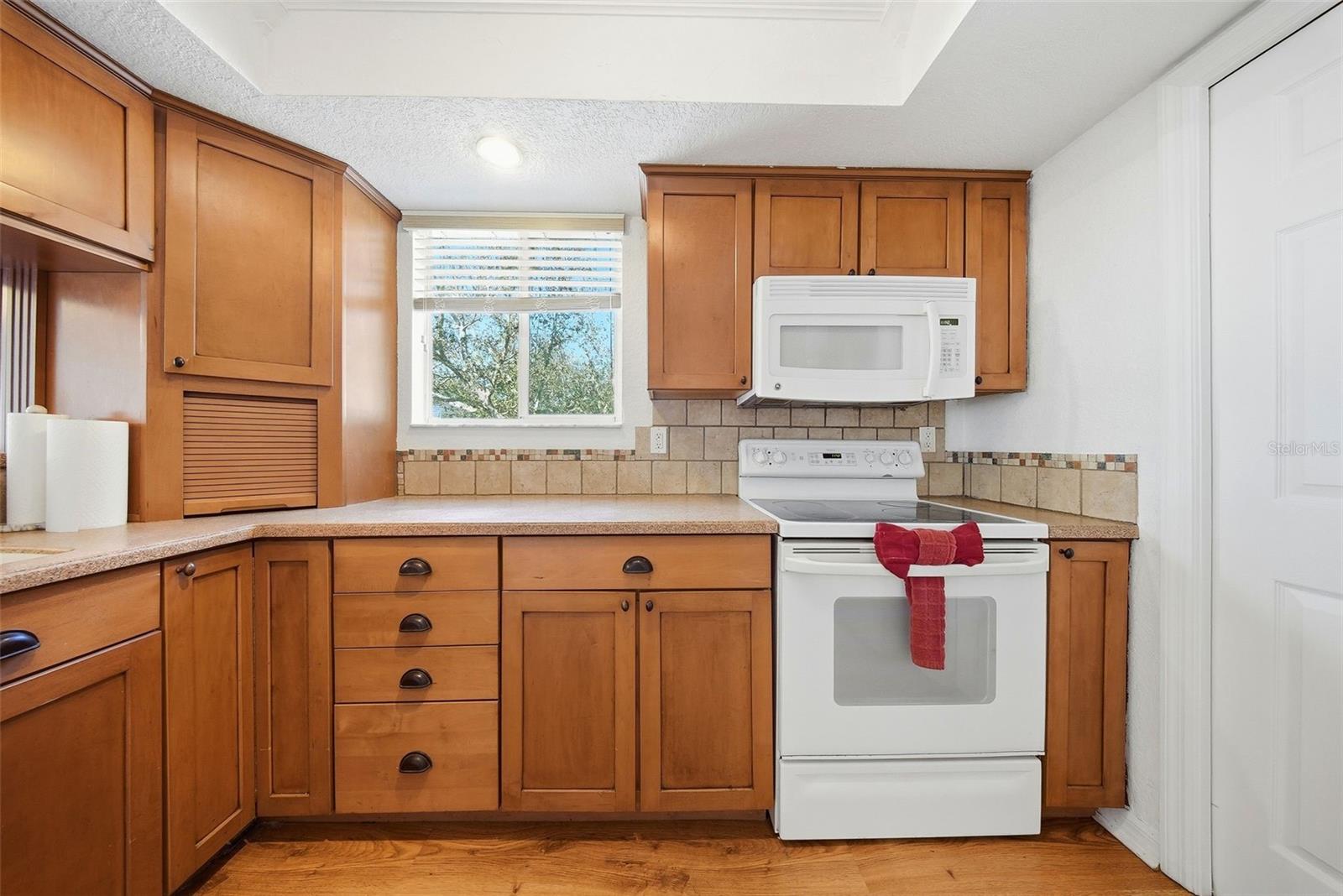 TARA CAY SOUND NORTH - Residential