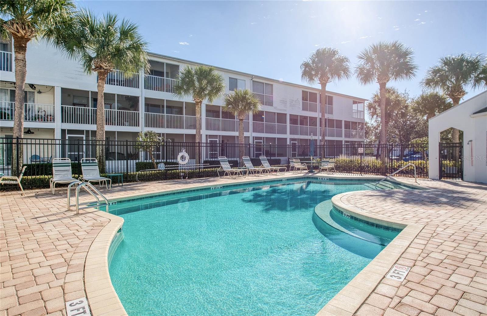 TARA CAY SOUND NORTH - Residential