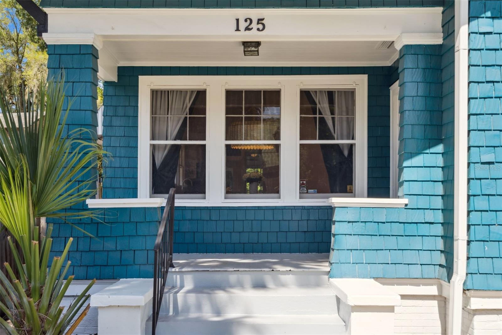 BOND LUMBER CO LTS 02 & 03 BLK 10 HOWRY ADD DELAND - Residential