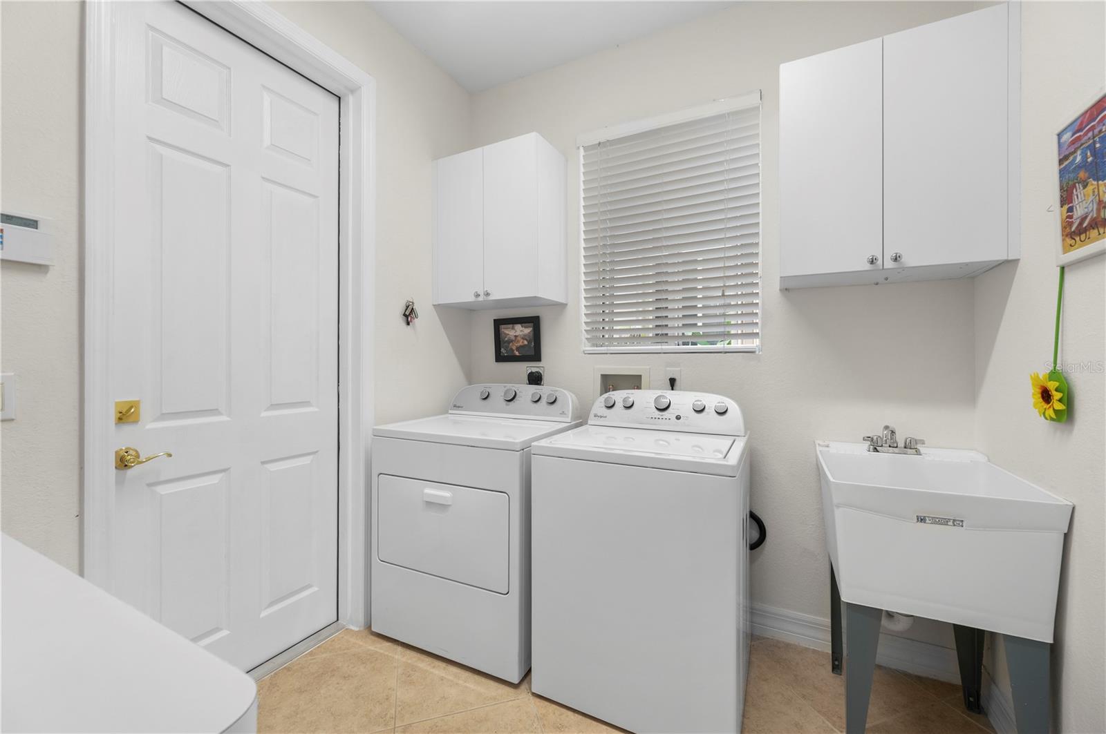 LAGUNA LAKES A B C D E G K & L - Residential