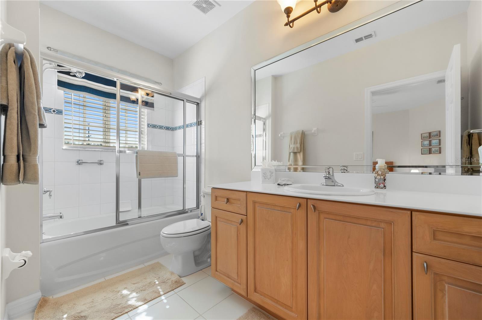 LAGUNA LAKES A B C D E G K & L - Residential