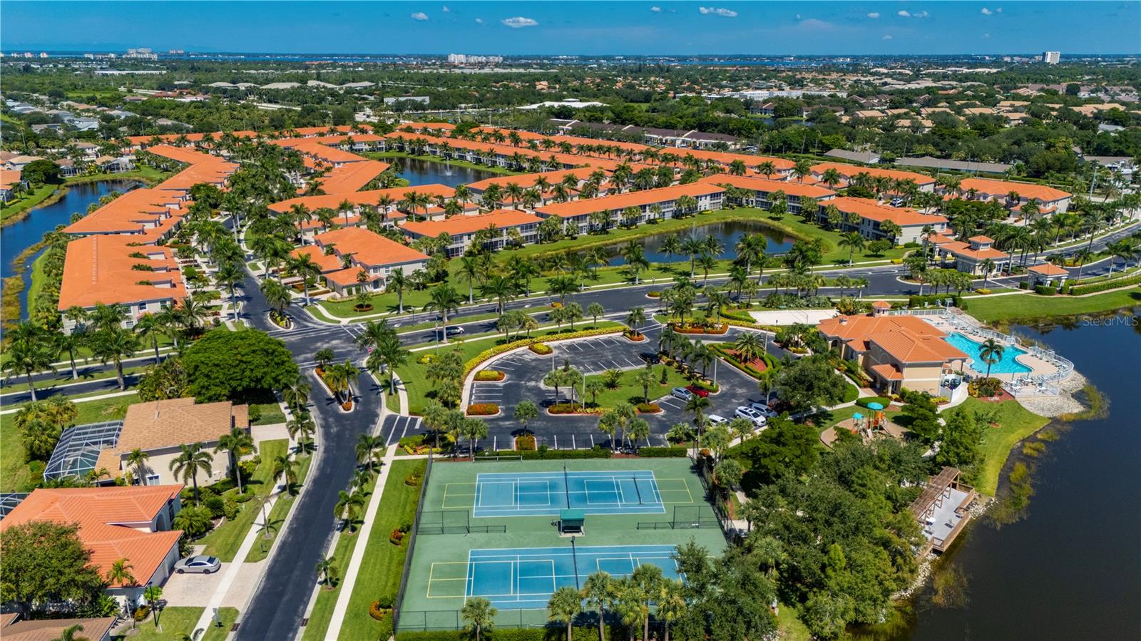 LAGUNA LAKES A B C D E G K & L - Residential