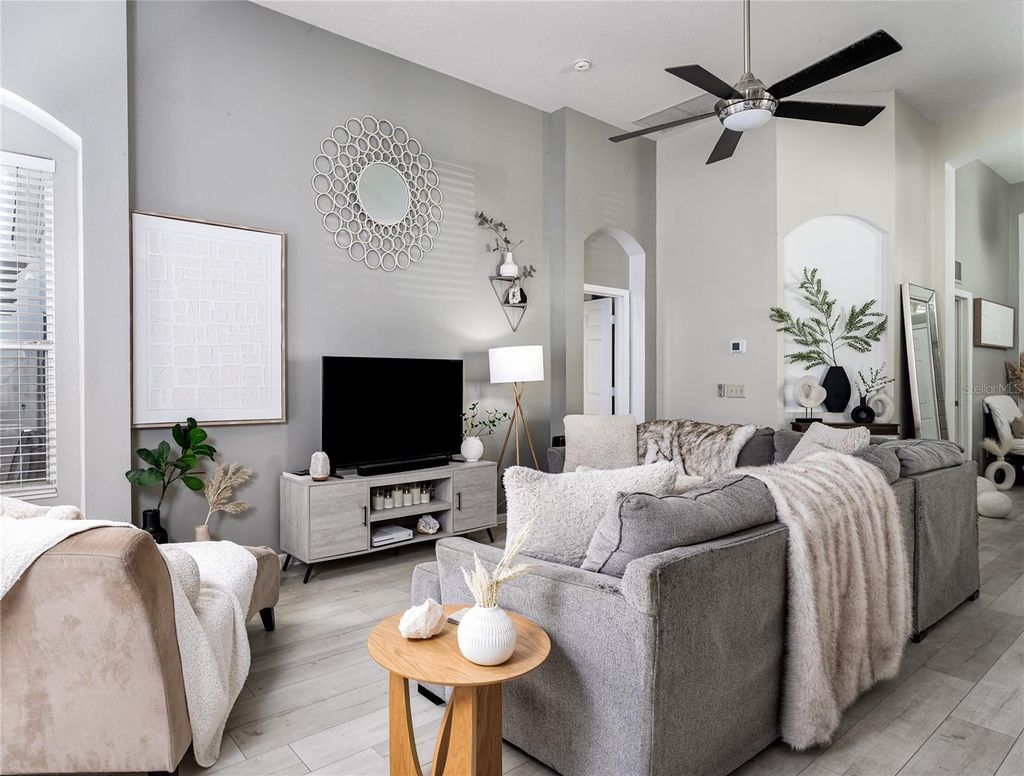 Photo of 4006 101st Avenue E, Parrish, FL 34219 (MLS # A4683861)