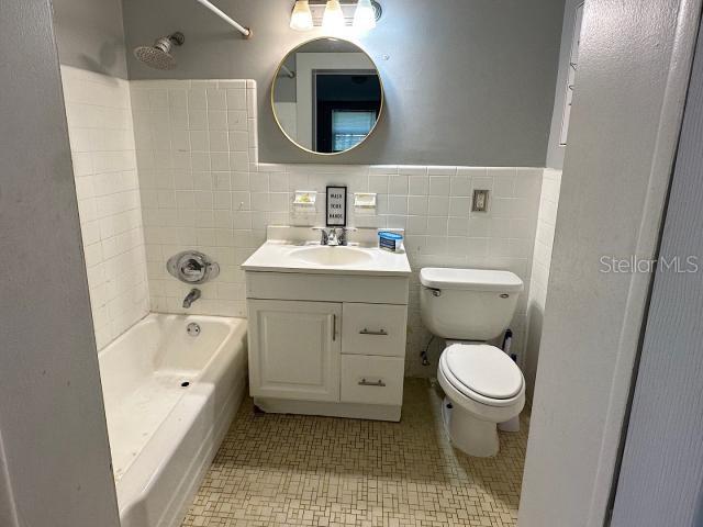 DELTONA LAKES UNIT 06 - Residential