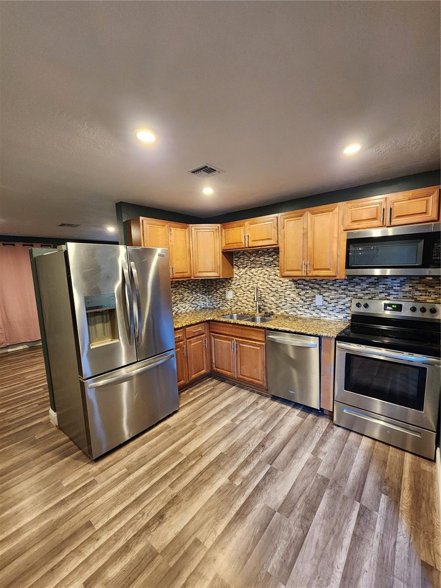 MCKEE LAKE ESTATES 1ST ADD - Residential