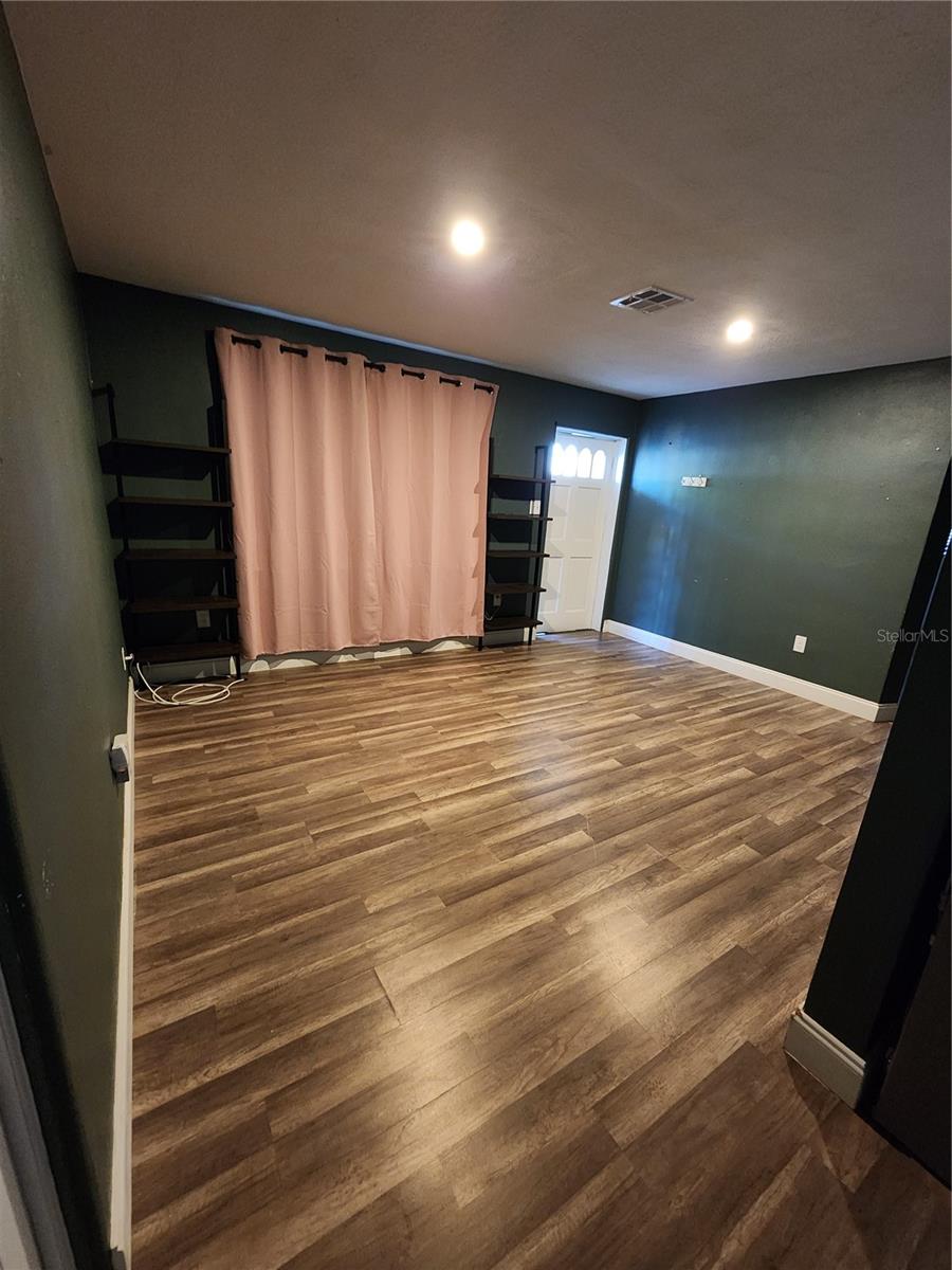 MCKEE LAKE ESTATES 1ST ADD - Residential