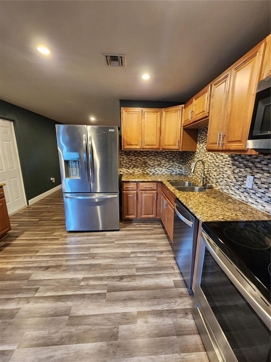 MCKEE LAKE ESTATES 1ST ADD - Residential