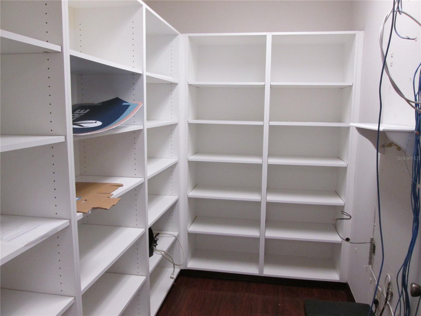 LEESBURG INTERLAKEN PLAZA SUB - Commercial Lease