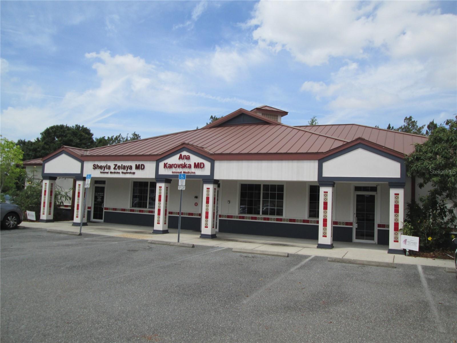 Excellent turnkey medical/professional office space for lease. Suite 103 consists of spacious waiting area lobby, large receptionists area with check in/check out windows, 2 restrooms, 5 offices and breakroom area. Located in a busy medical professional business park just off US HWY 441 across from airport and within about 5 minutes to UF Leesburg Hospital and under 15 minutes to Advent Health Waterman Hospital. Very well maintained building