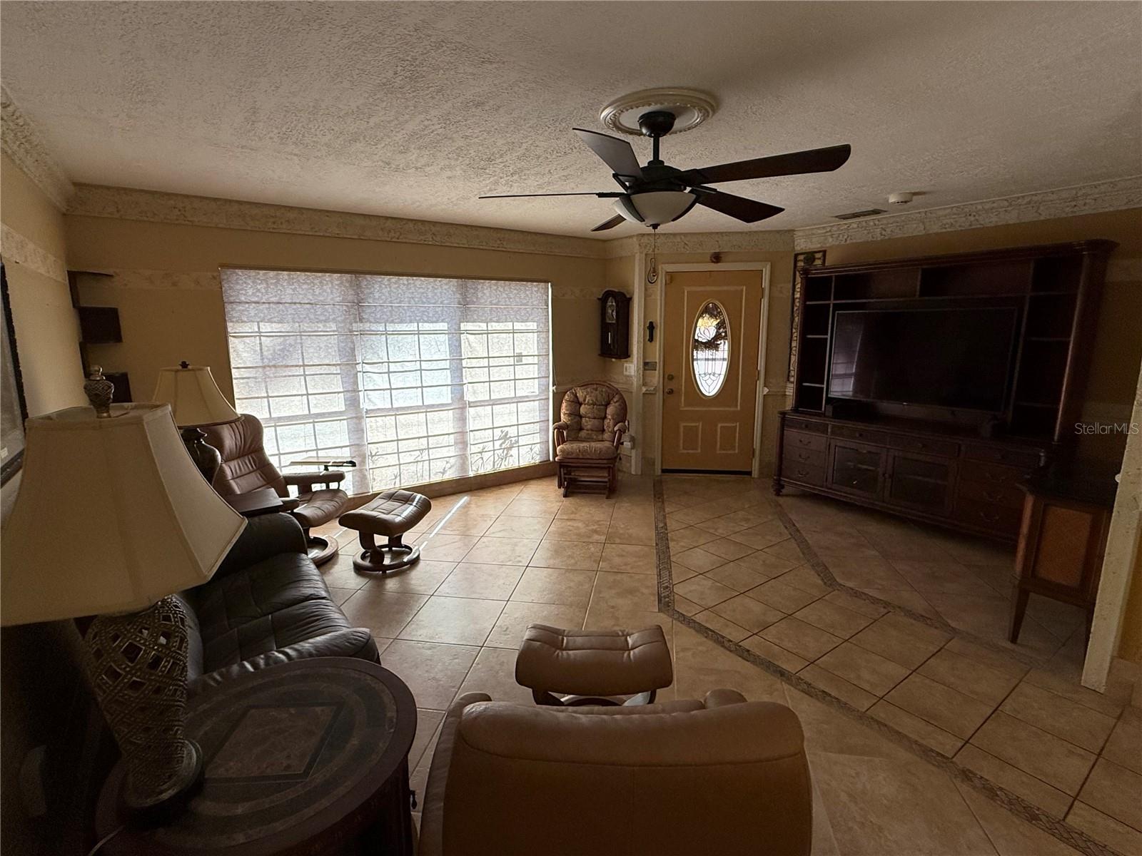 PADDOCK VILLAS - Residential