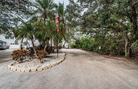 A home in PALM HARBOR