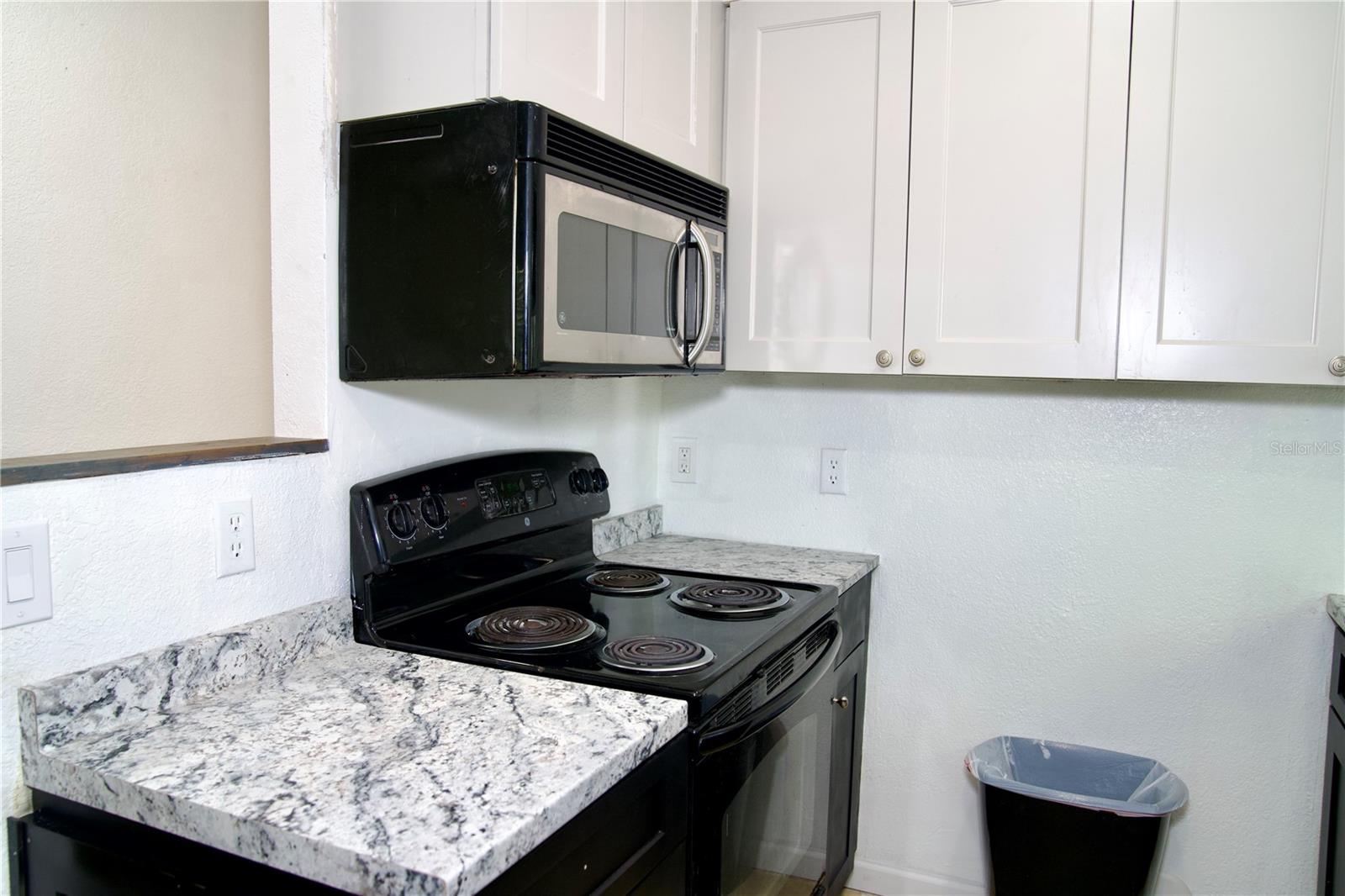 MOUNT DORA MOUNT DORA HEIGHTS - Residential