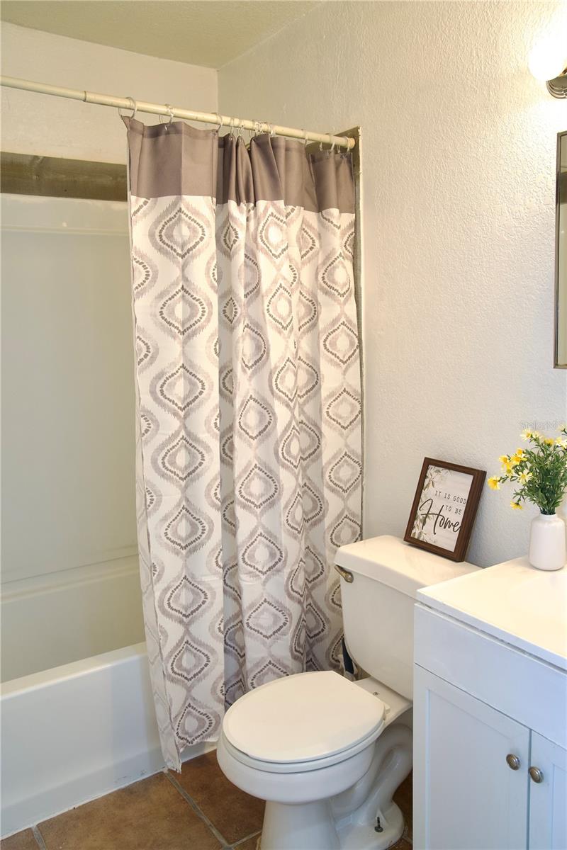 MOUNT DORA MOUNT DORA HEIGHTS - Residential