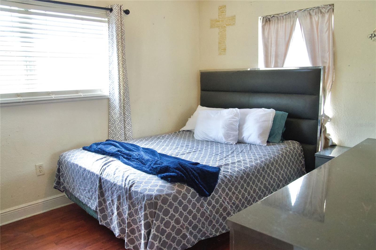 MOUNT DORA MOUNT DORA HEIGHTS - Residential