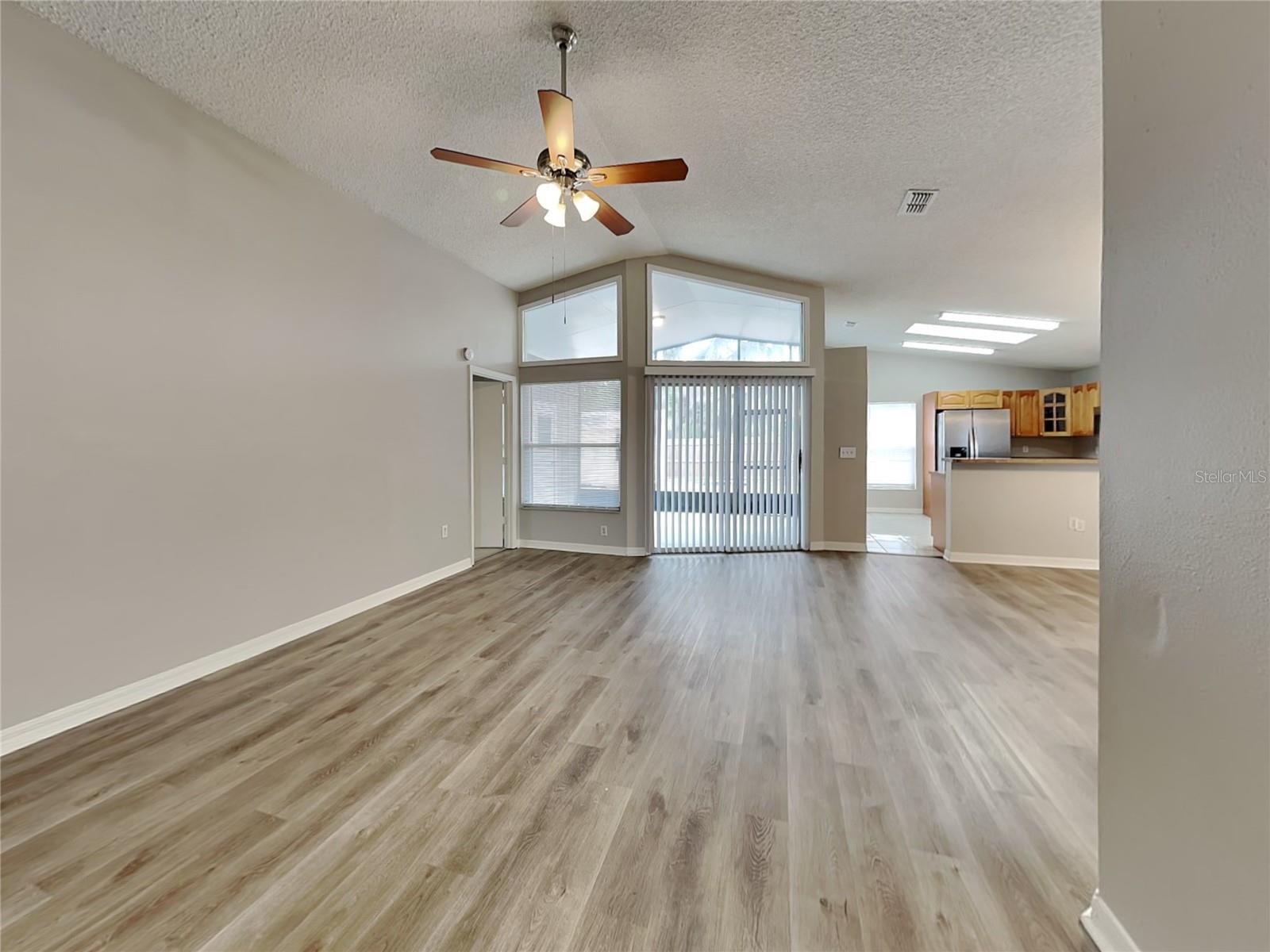 WHISPER LAKE 01 - Residential Lease
